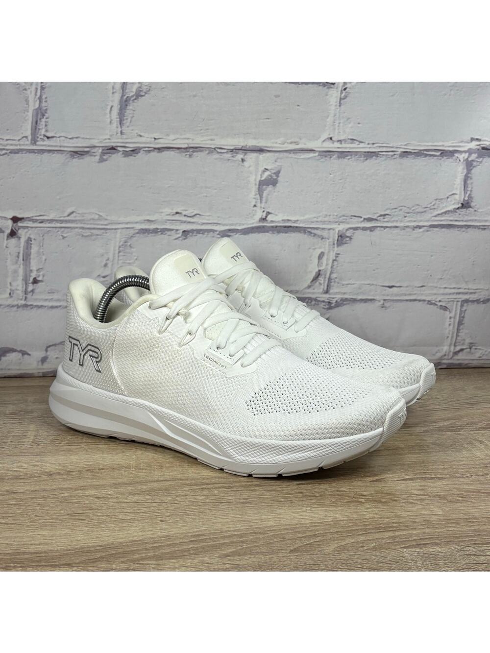TYR Techknit RNR-1 White Running Shoes Men's 8 Women's 9.5 Trainers Sneakers